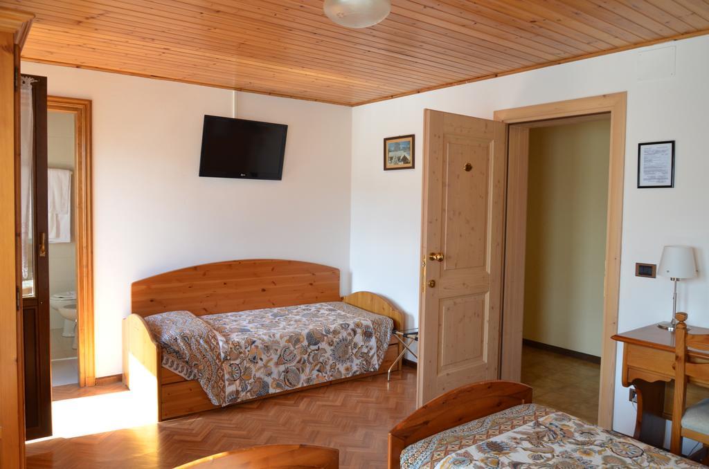 Albergo Cavallino Pieve di Cadore Pokoj fotografie